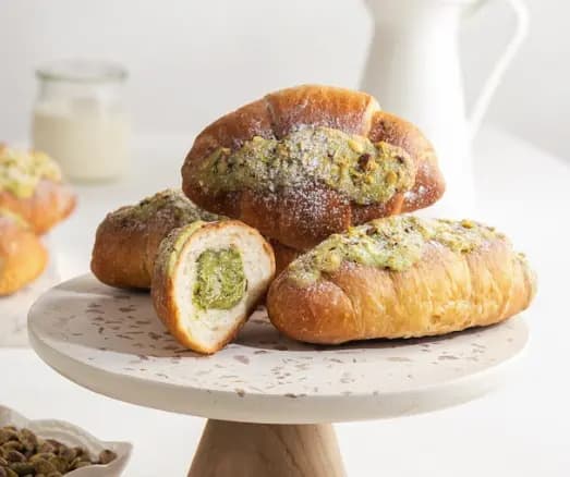 Salt Bread Pistachio